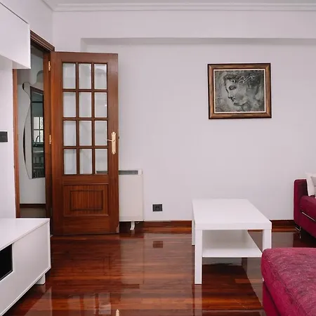 Bella Y Calida Cerca De By 度假居