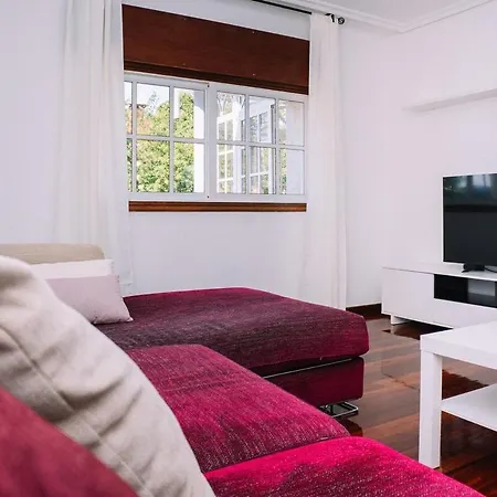 Bella Y Calida Cerca De By 度假居 *