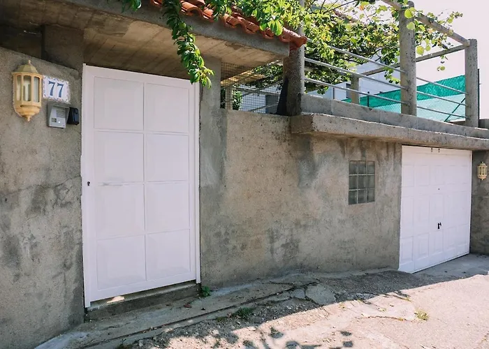 Bella Y Calida Cerca De By Prázdninový dům *