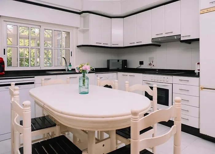 Bella Y Calida Cerca De By Vigo